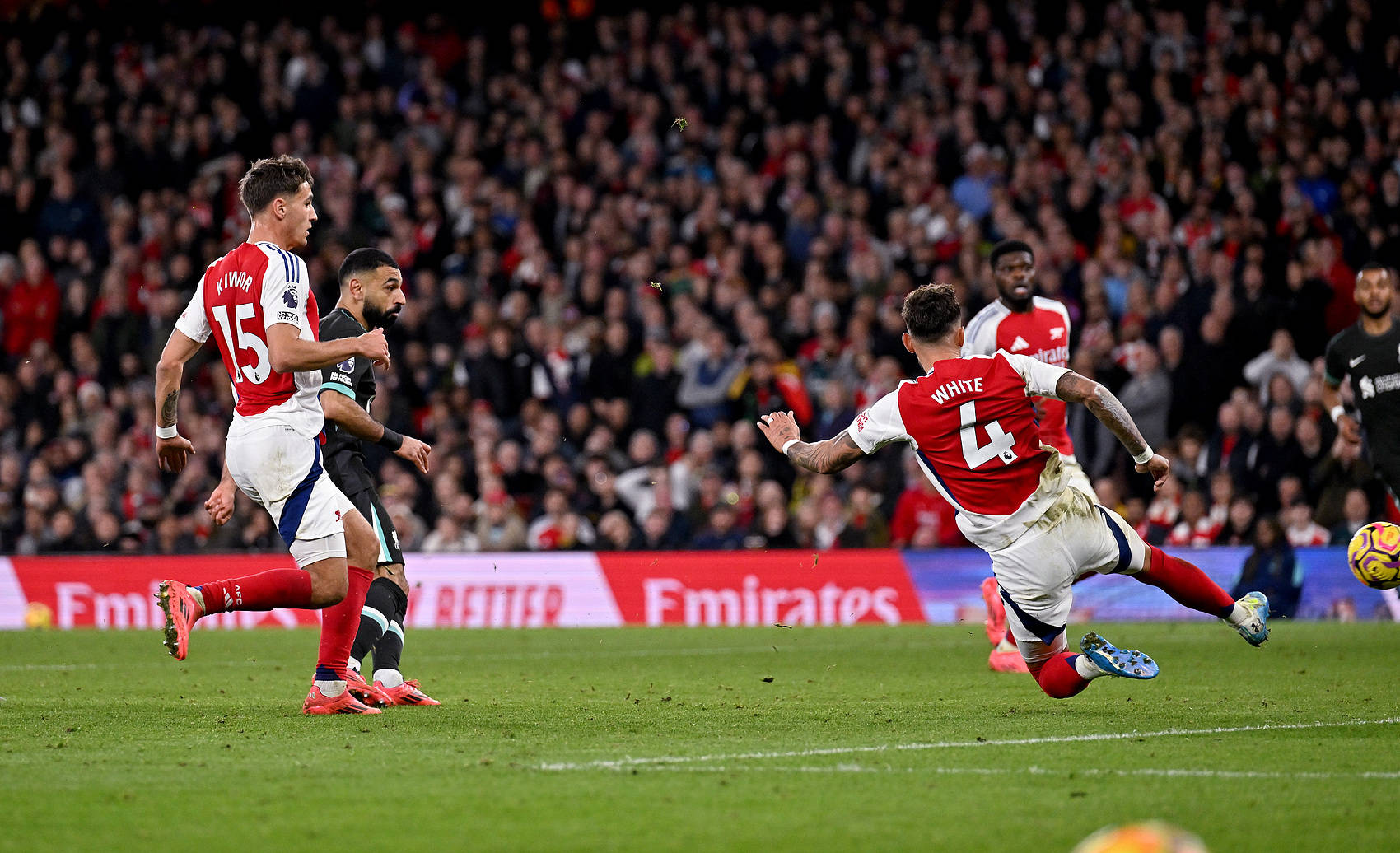 阿森纳围绕德甲回应争议姆巴佩在DWG比赛中连败，Karsa在雄鹿比赛中大胜直接炸裂的简单介绍